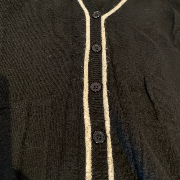 Forever 21 Button Cardigan Size Small - Picture 3 of 4